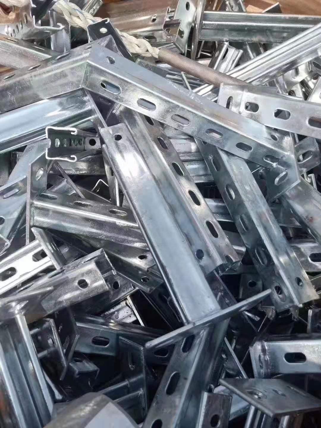 光伏發(fā)電支架作用
